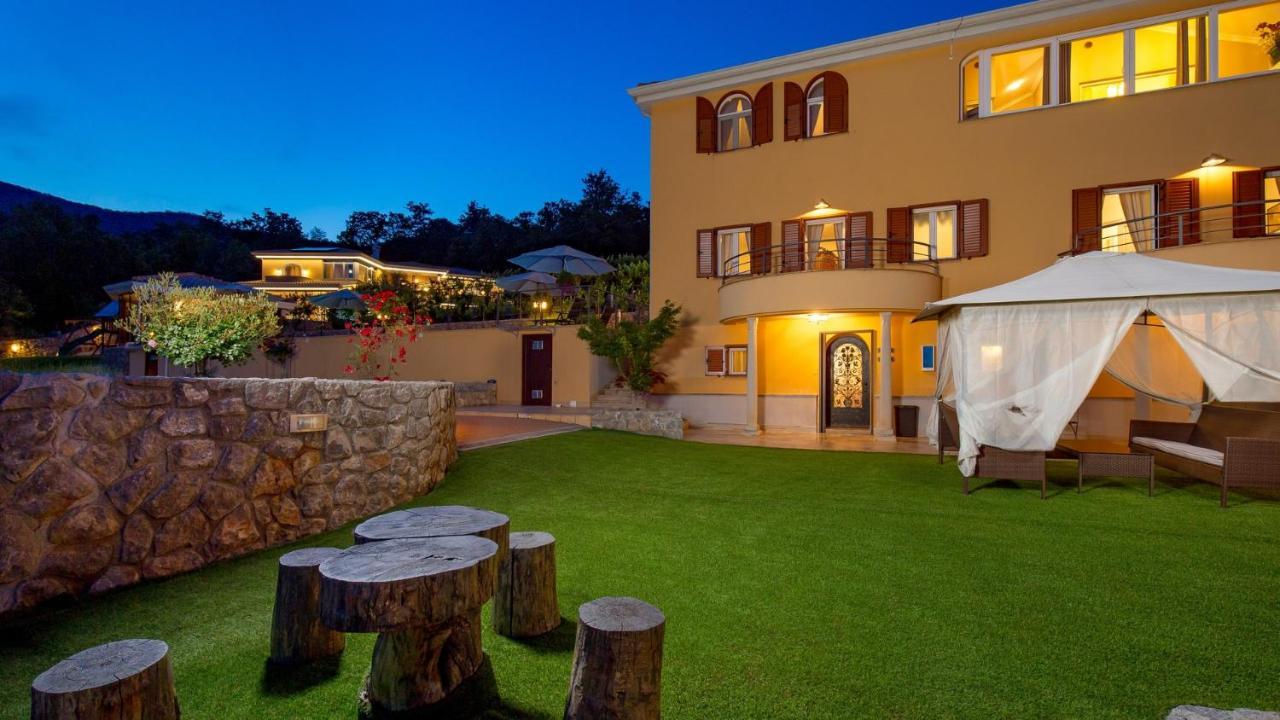 Apartments Villa Bv Опатия Экстерьер фото