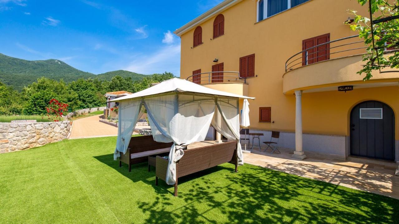 Apartments Villa Bv Опатия Экстерьер фото